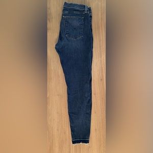 Hudson skinny jeans. Size 29.